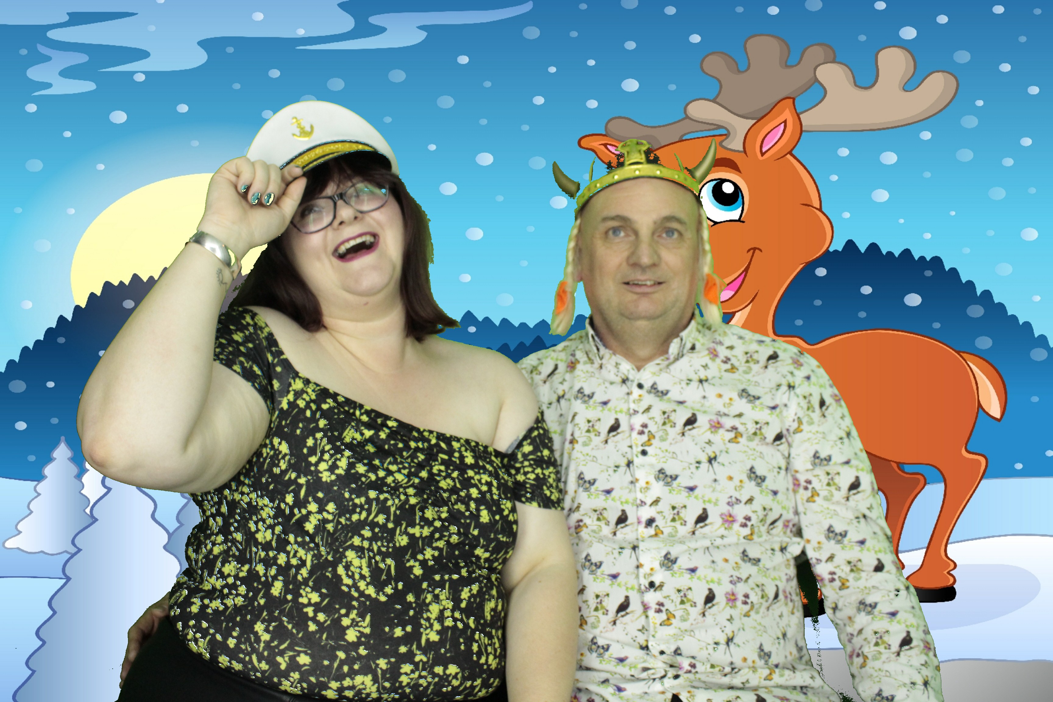 Ocean Network Express Christmas Party 2019 | View more photos from the event at gallery.myphotoboothexperience.co.uk/u/MyPhotoBoothExperienceLtd/Ocean-Network-Express-Christmas-Party-2019